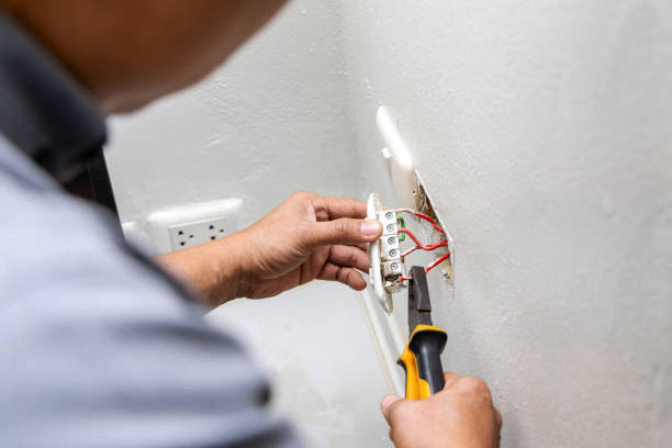 Best Circuit Breaker Repair  in San Elizario, TX